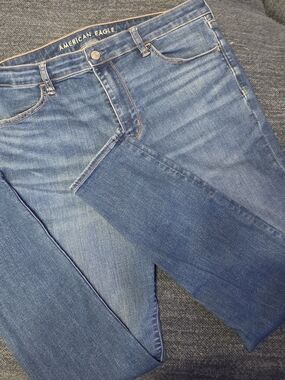 American Eagle High Rise Skinny Jeans